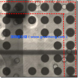 BGA錫球尺寸小于0.4mm，采用降低BGA內(nèi)圍襲球的錫膏量所得到X-Ray，稍微留意一下可以發(fā)現(xiàn)最外圈的錫量(圓的直徑)比其他內(nèi)圍的錫球上的錫量來(lái)得多一點(diǎn)點(diǎn)。也就是外圈的黑色圓形直徑比內(nèi)圈的圓形來(lái)得大一點(diǎn)點(diǎn)。