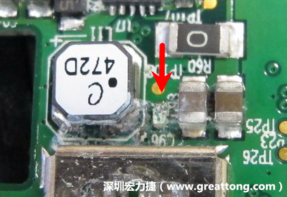 電路板疑似腐蝕氧化，懷疑電流異常過熱造成