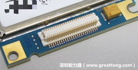 PCBA大講堂：板對板連接器下面裸銅設計，造成模組功能不良