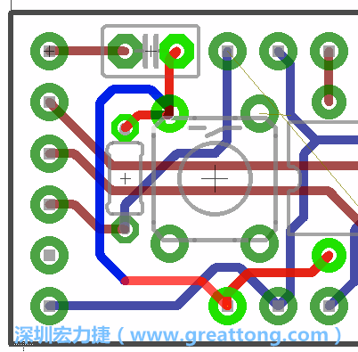 為了要?jiǎng)?chuàng)造一個(gè)電路通道，首先要先點(diǎn)擊重置開關(guān)的連結(jié)點(diǎn)進(jìn)行布線，在電路板的背面繪制線路直到其它線路前的乾淨(jìng)區(qū)域。