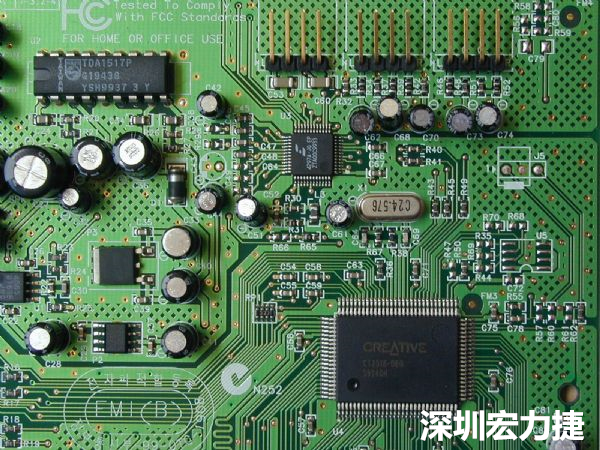 針對(duì)PCB區(qū)塊產(chǎn)生的EMI干擾問題，可使用EMI改善對(duì)策元件重點(diǎn)改善。