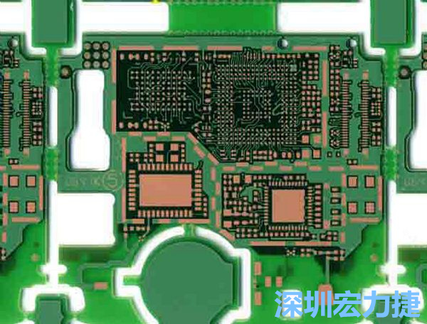 在產(chǎn)品極度要求小型化設(shè)計時，可利用HDI板材壓縮主板面積，同時具減輕重量優(yōu)點。