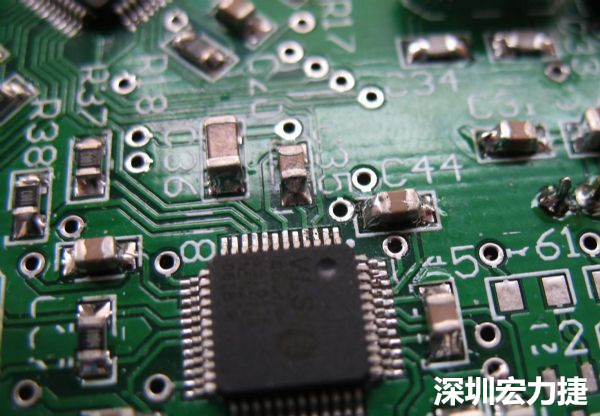 音訊電路訊號品質(zhì)，是影響操作體驗的關鍵，電路布局要特別注意。