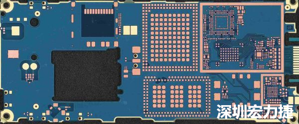手機可用的PCB空間相當小，而1片式的設計是節(jié)省成本的作法，如何做到區(qū)隔不同子系統(tǒng)、降低雜訊干擾，是設計關鍵。