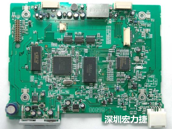 大面積PCB若電子元器件數(shù)量多、重量較重，板材強(qiáng)度不夠時(shí)容易產(chǎn)生PCB中央部凹陷問題。