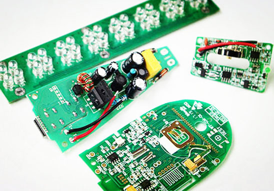 為什么PCB板顏色絕大多數(shù)都是綠色的？